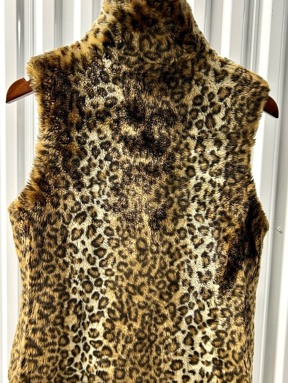Derek Heart Leopard Print Faux Fur Sleeveless Vest - Brown/Cream/Black